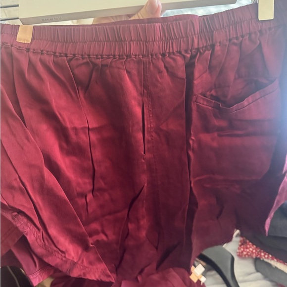 Lunya Rich Burgundy washable silk pajamas - Picture 2 of 4